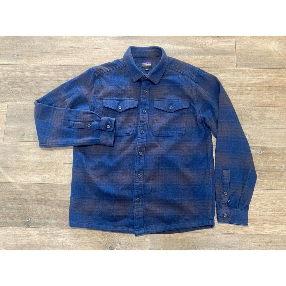 Patagonia Midweight Fjord Flannel Mens M Shirt Plaid Hiking Casual Flap Pockets